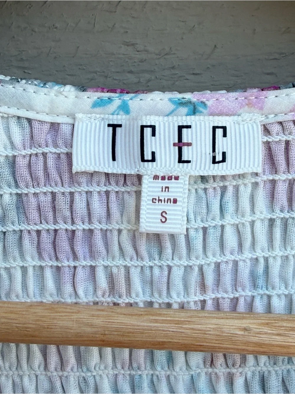 TCEC Pink and White Floral Smocked Dress S - Picture 3 of 11